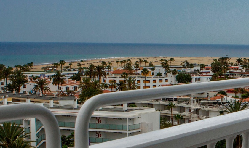 Apartment with balcony  on the pth floor with the best views of playa del inglés Hotel Gold By Marina Playa del Inglés